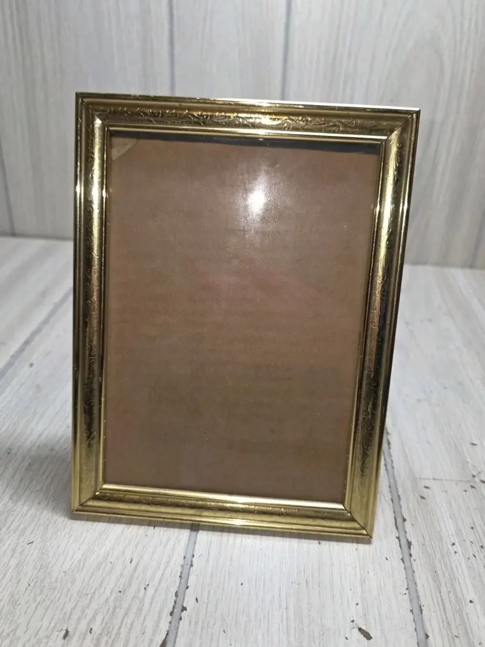 Vintage Etched Brass 5 X 7” Photo Picture Frame Gold Tone Metal MCM Easel Velvet